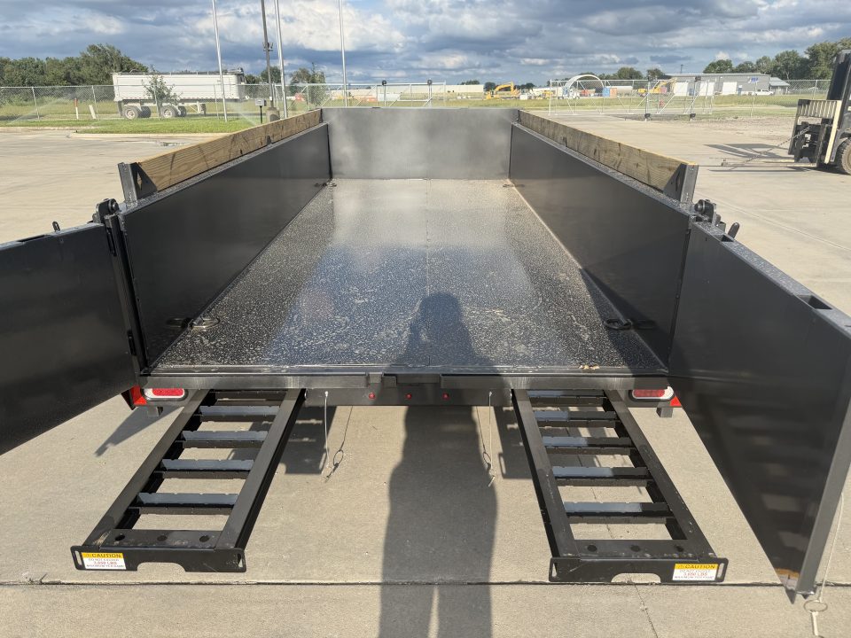 New 2027 Diamond C 81 X 16 LPT208 Dump Trailer