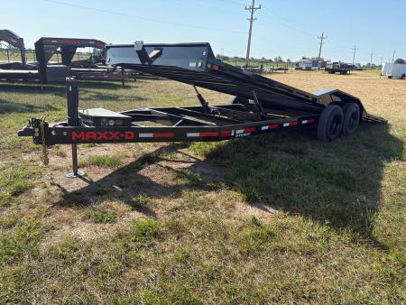 New 2027 MAXX-D 102x24 Tandem 17.5K Tilt Trailer W/ Hydro Jack