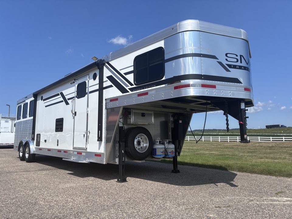 New 2027 SMC Laramie 3H 12' LQ Horse Trailer