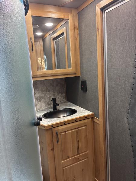 New 2027 SMC Laramie 3H 12' LQ Horse Trailer