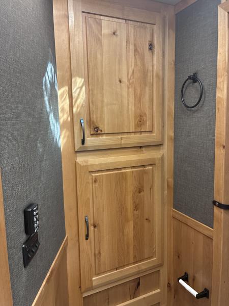New 2027 SMC Laramie 3H 12' LQ Horse Trailer