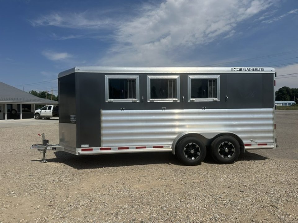 Used 2024 Featherlite 3 Horse Slant