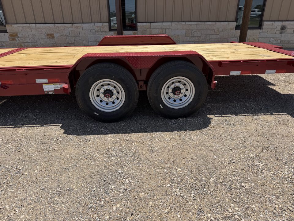 New 2026 Diamond T SKP1608TD Tilt Trailer