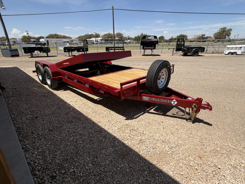 New 2026 Diamond T SKP1608TD Tilt Trailer