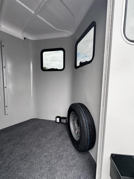 New 2026 Hawk Elite Standard Horse Trailer