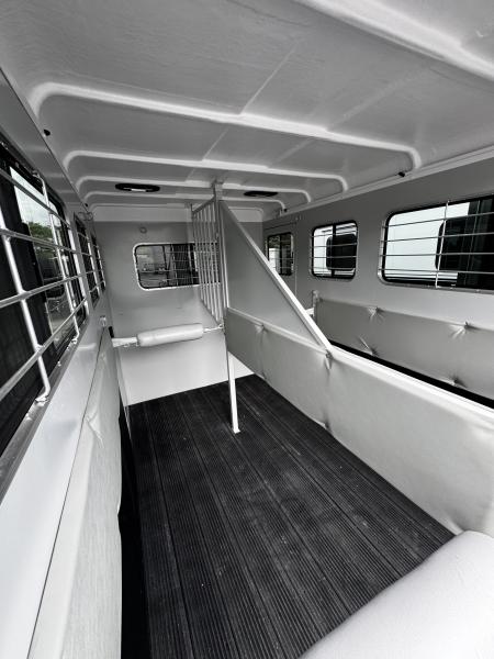 New 2026 Hawk Elite Classic Horse Trailer