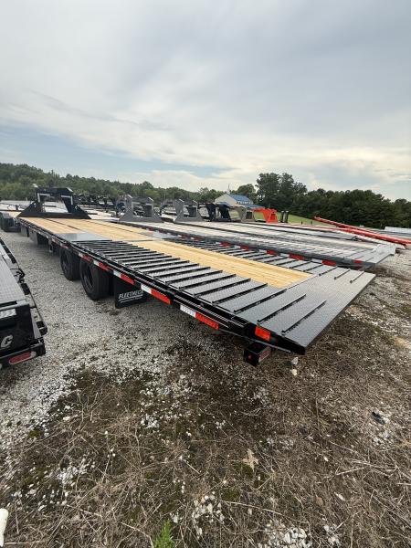 New 2026 Diamond C FMAX 212 32’ Flatbed Trailer, HYD DOVETAIL, HYD JACKS, 25.9K GVWR, ABS BRAKES 17.5 TIRE UPGRADE