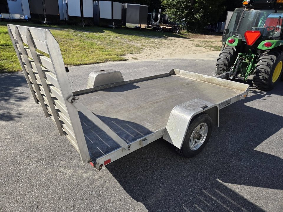 Used 2017 Aluma 6x10 all aluminum utility trailer torsion axle Utility Trailer