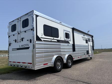 New 2027 Lakota Infinity 2H/Toy Hauler 9'LQ Straight Load Horse Trailer