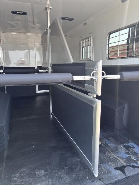 New 2027 Lakota Infinity 2H/Toy Hauler 9'LQ Straight Load Horse Trailer