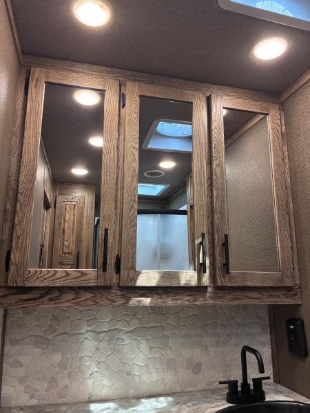 New 2027 Lakota Infinity 2H/Toy Hauler 9'LQ Straight Load Horse Trailer