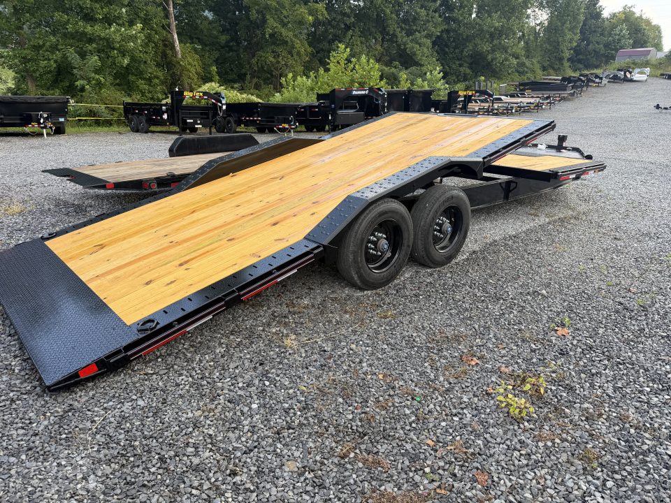 New 2026 Diamond C HXD210 DRIVE OVER FENDER TILT TRAILER **ABS BRAKES** BED ROLLER