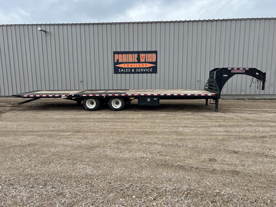Used 2021 Midsota 32' Gooseneck Hydraulic Tail Flatbed Trailer