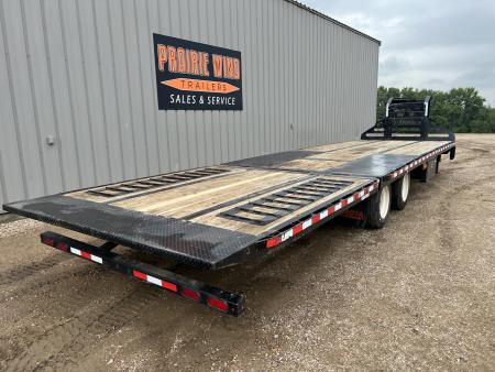 Used 2021 Midsota 32' Gooseneck Hydraulic Tail Flatbed Trailer