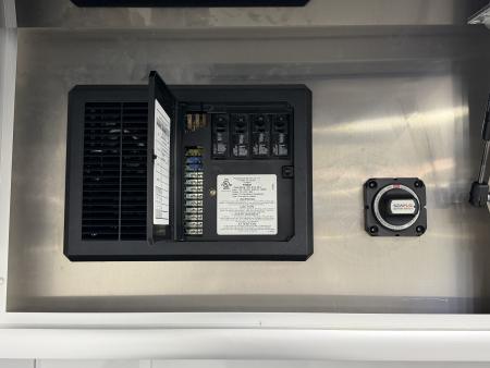 New 2027 8.5X28 inTech RACE TRAILER