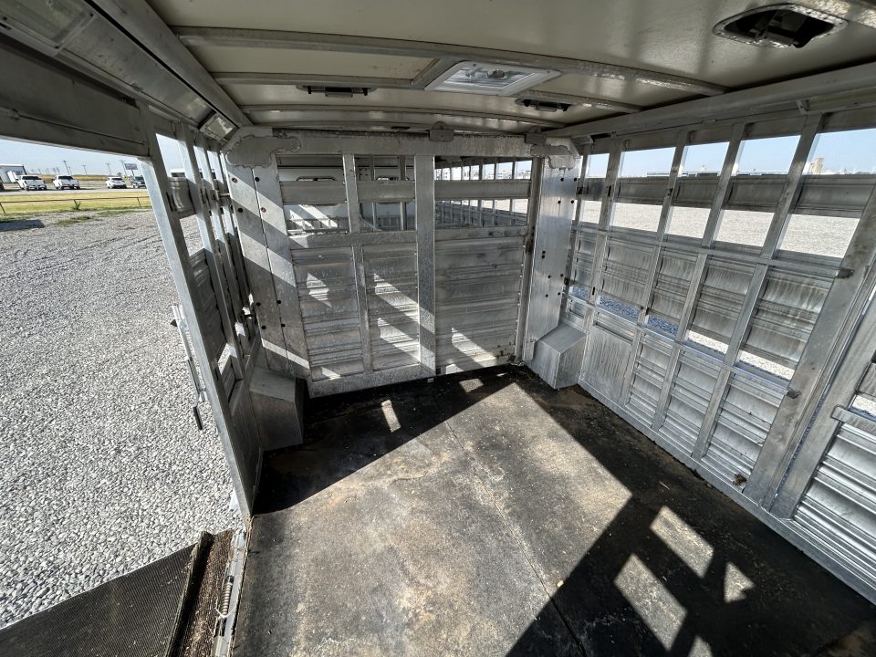 Used 2016 Cimarron Stierwalt 9723