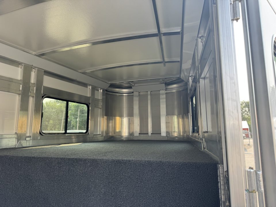 New 2027 Cimarron 2+1 Warmblood Gooseneck Horse Trailer