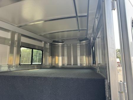 New 2027 Cimarron 2+1 Warmblood Gooseneck Horse Trailer