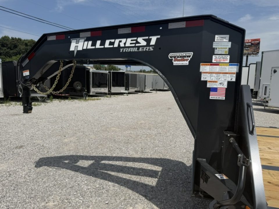 New HillCrest Gooseneck 35+5 25.9 W/ Max Ramps