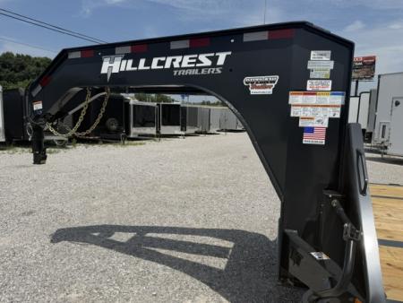 New HillCrest Gooseneck 35+5 25.9 W/ Max Ramps