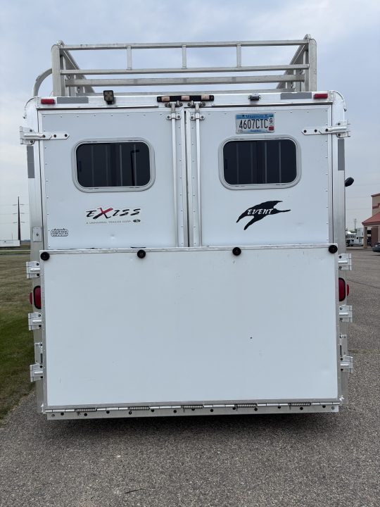 Used 2005 Exiss Trailers 4H 14'LQ Horse Trailer