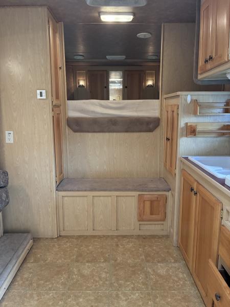 Used 2005 Exiss Trailers 4H 14'LQ Horse Trailer