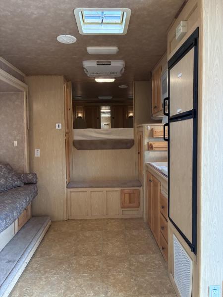 Used 2005 Exiss Trailers 4H 14'LQ Horse Trailer