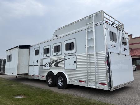 Used 2005 Exiss Trailers 4H 14'LQ Horse Trailer