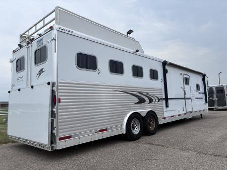 Used 2005 Exiss Trailers 4H 14'LQ Horse Trailer