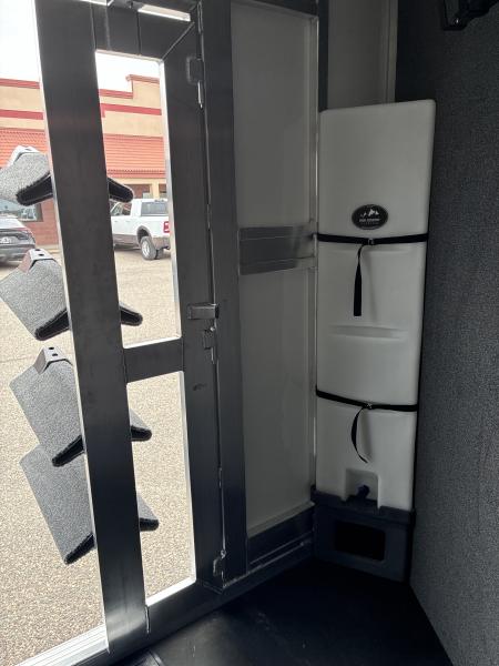 New 2027 Cimarron Trailers 4H GN R.T.G. Horse Trailer