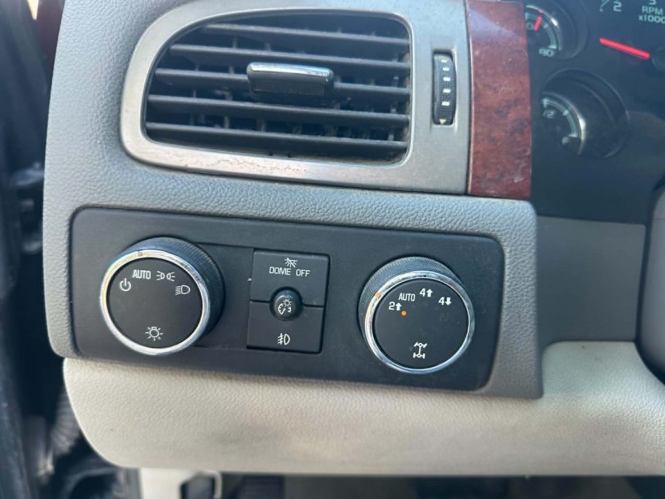 2009 Chevrolet Silverado 1500 LTZ - Photo 42