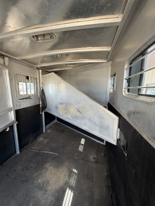Used 2002 Exiss Trailers 3H LQ Horse Trailer