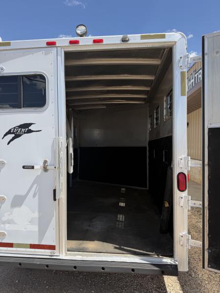 Used 2002 Exiss Trailers 3H LQ Horse Trailer