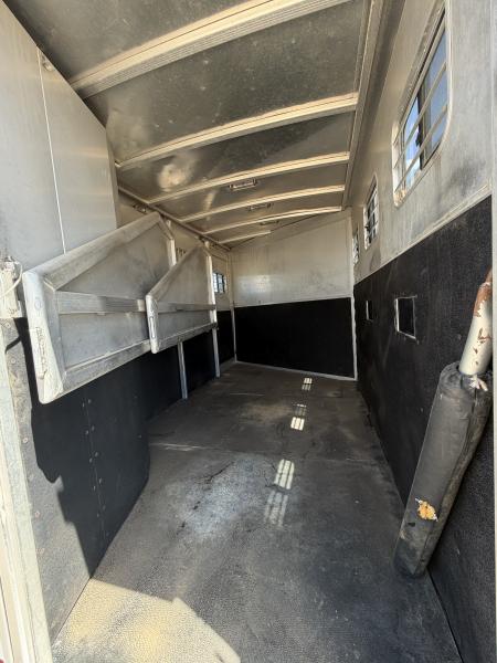 Used 2002 Exiss Trailers 3H LQ Horse Trailer