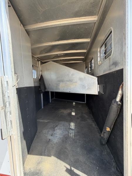 Used 2002 Exiss Trailers 3H LQ Horse Trailer