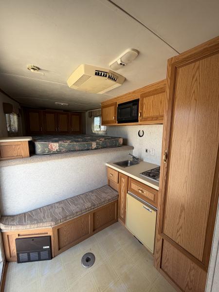 Used 2002 Exiss Trailers 3H LQ Horse Trailer