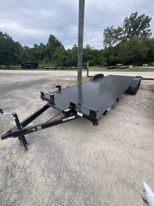 New 2026 P & T Trailers 82X24SSCH Car Hauler