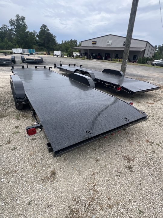 New 2026 P & T Trailers 82X24SSCH Car Hauler