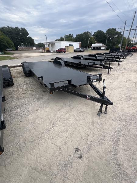 New 2026 P & T Trailers 82X24SSCH Car Hauler
