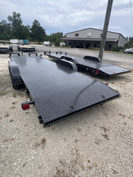New 2026 P & T Trailers 82X24SSCH Car Hauler