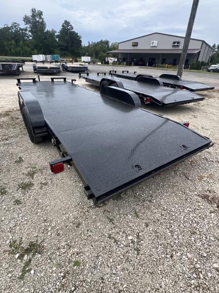 New 2026 P & T Trailers 82X22SSCH Car Hauler
