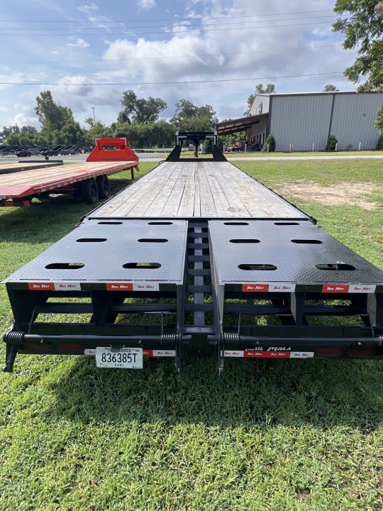 Used 2025 Trail Maxx MAX27-32 Flatbed Trailer