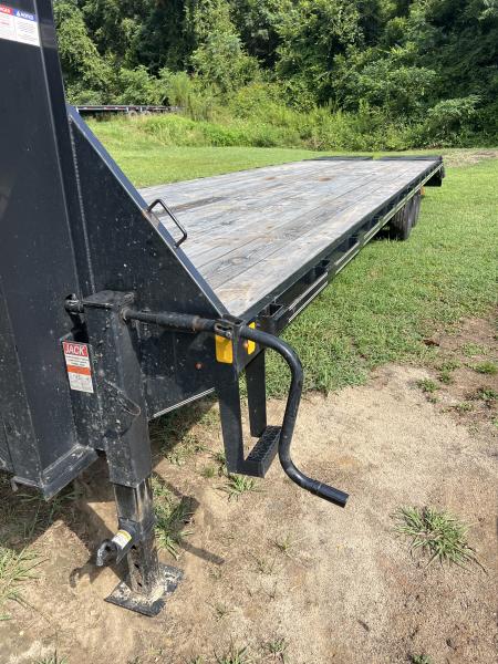 Used 2025 Trail Maxx MAX27-32 Flatbed Trailer