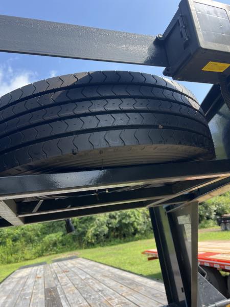 Used 2025 Trail Maxx MAX27-32 Flatbed Trailer