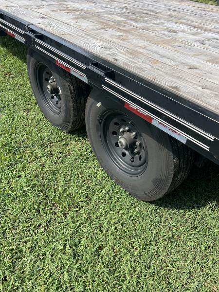 Used 2025 Trail Maxx MAX27-32 Flatbed Trailer