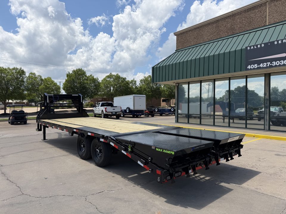 New #391863 2027 LOAD TRAIL GP 25 X 102 TANDEM AXLE LOW-PRO 14K FLATBED GOOSENECK W/ MAX RAMPS
