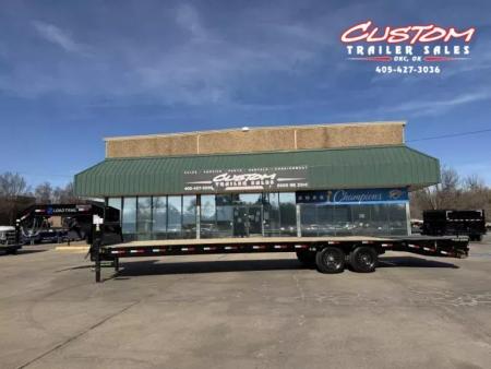 New #391400 2027 LOAD TRAIL GP 32 X 102 TANDEM AXLE LOW-PRO 14K GOOSENECK TRAILER W/ MAX RAMPS