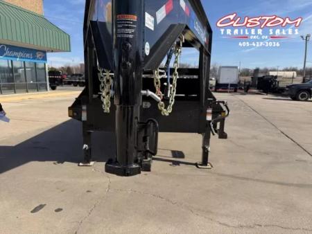 New #391400 2027 LOAD TRAIL GP 32 X 102 TANDEM AXLE LOW-PRO 14K GOOSENECK TRAILER W/ MAX RAMPS