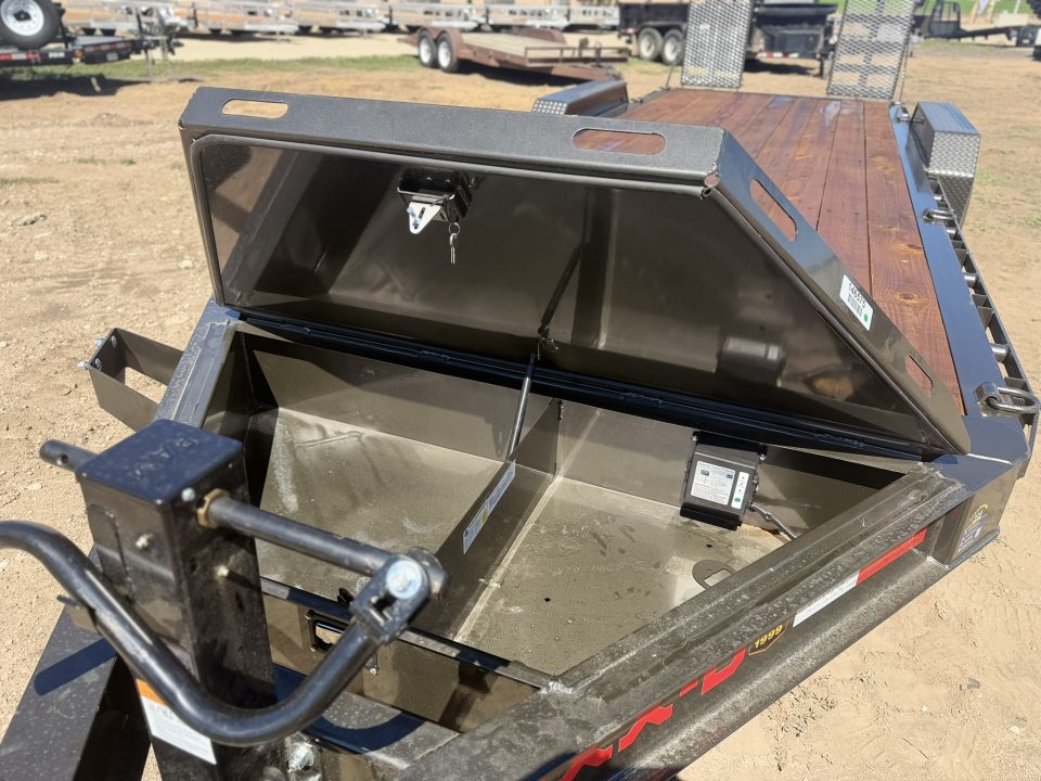 New 2027 MAXD 7-HD22 I-Beam Equipment Hauler W/ 18 PLY Tires 17.5K GVWR Flatbed Trailer
