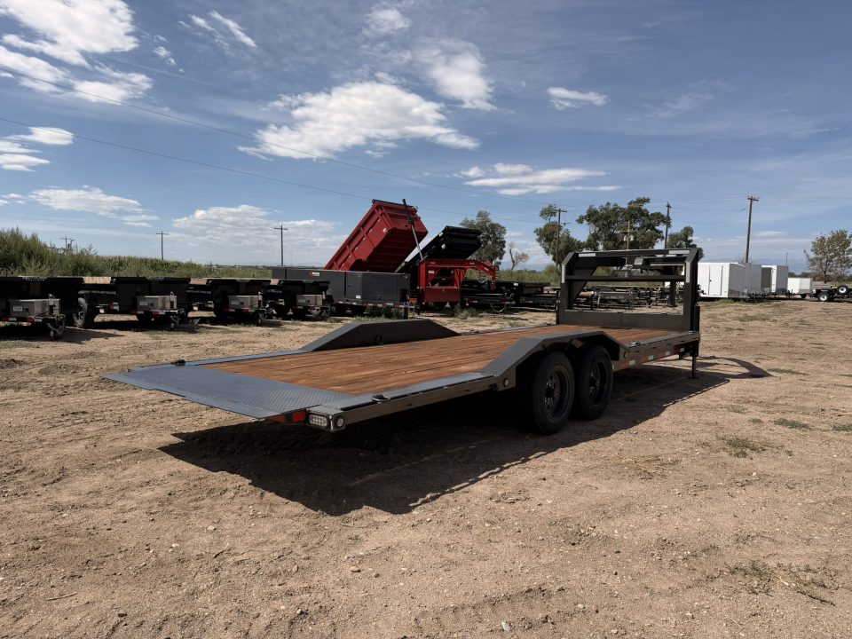 New 2027 MAXD 8.5-24 Gooseneck Tilt Deck Equipment Hauler W/ 18 PLY Tires 18K GVWR Flatbed Trailer
